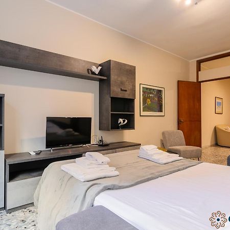 Piccinni Guesthouse By Apulia Accommodation Bari Exterior photo